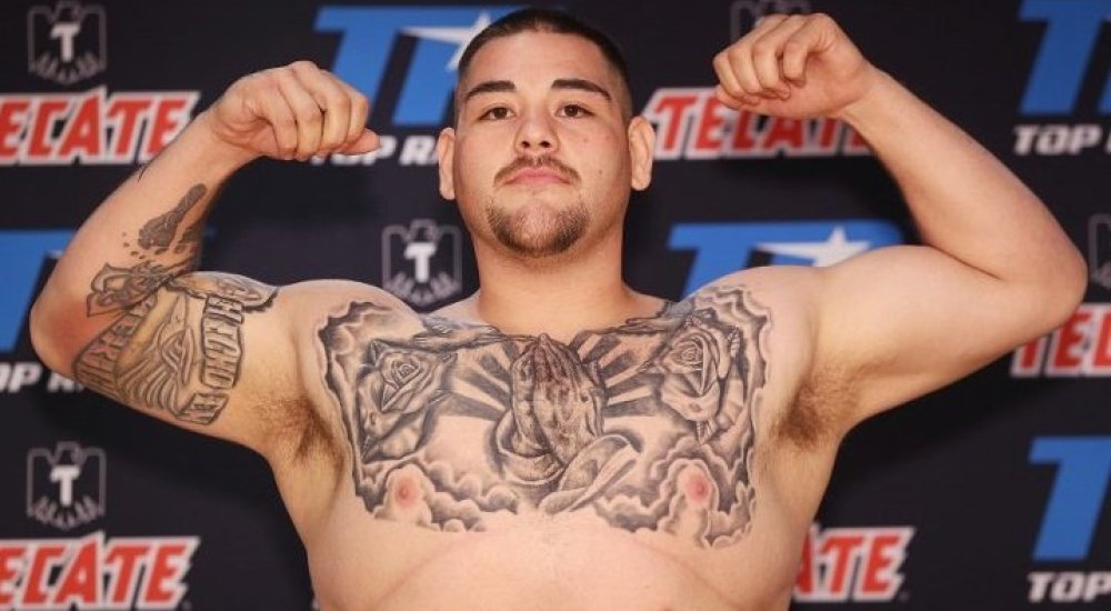 A kis köpcös eshet neki Anthony Joshuának