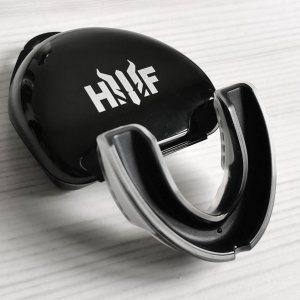 Fogvédő, Hell Fight, fekete-fehér, SR