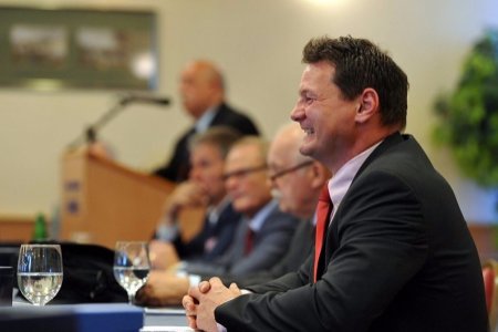 Sorsfordító döntések a MÖSZ elnökségi ülésén