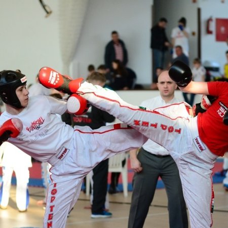 Nagy csaták a kick-box diákbajnokságon