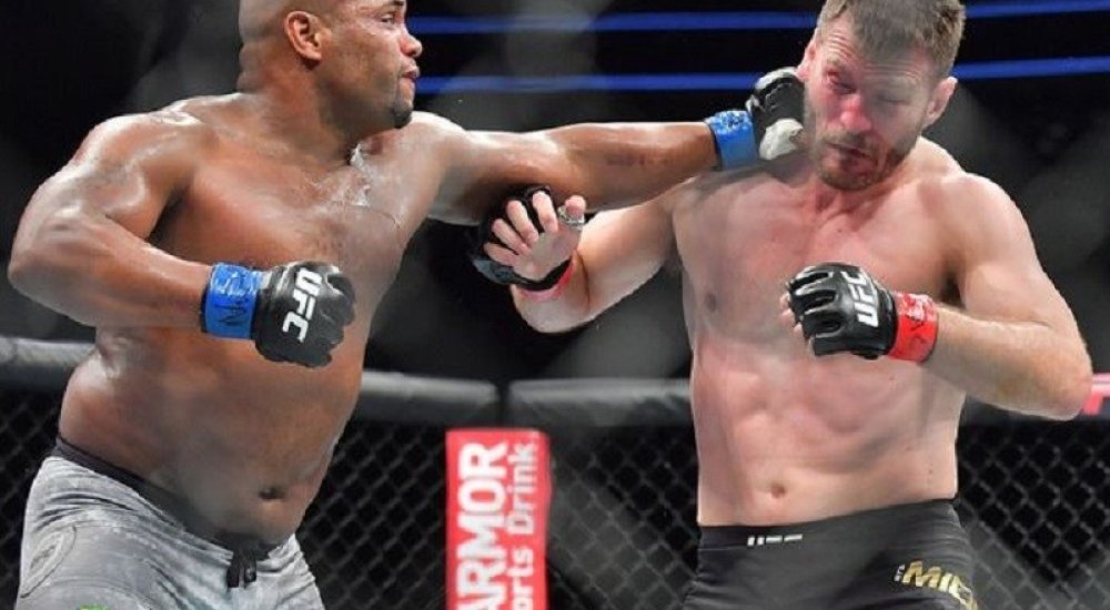 Miocic visszavágót kér DC-től