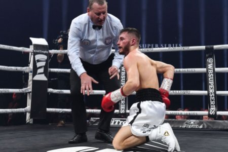 Saját ütésébe sérült meg az ír világbajnok