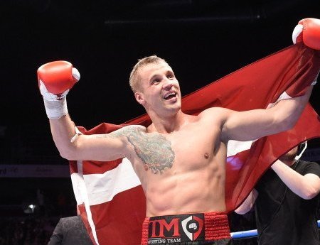 Megerősítették Briedis trónját