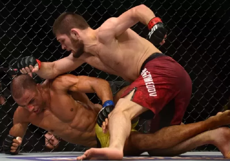 Nurmagomedov-é lett McGregor öve