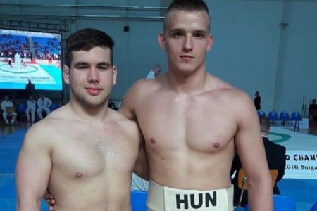 Öt érem a szumó eb első napján