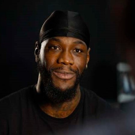 Wilder három menet alatt nyerne