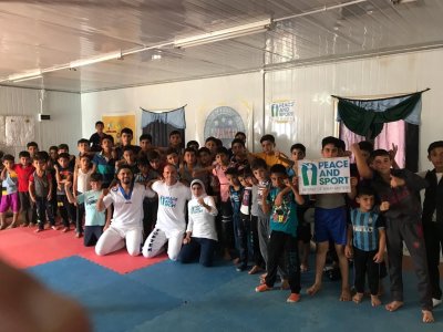 Kick-boxot és emberséget tanított a menekülttáborban Mórádi Zsolt