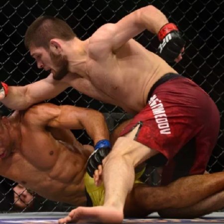 Nurmagomedov-é lett McGregor öve