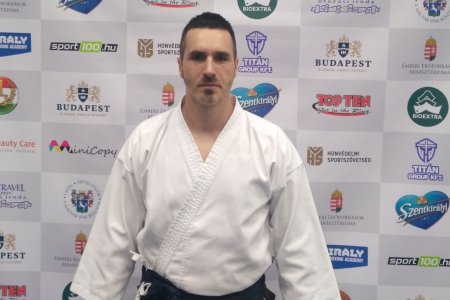 Remekeltünk formagyakorlatban a pesti kick-box vk-n