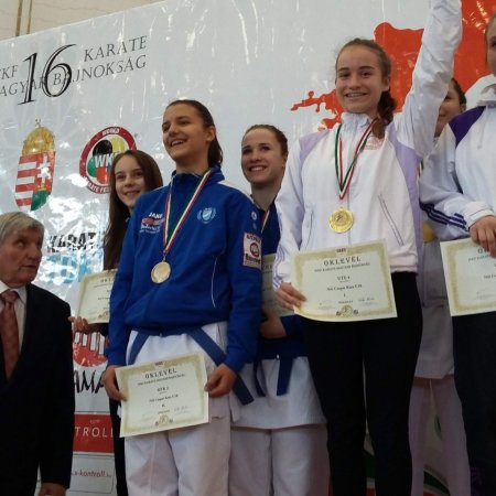 Bajnok minden szerződött karate versenyzőnk