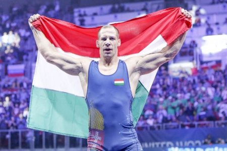 Birkózó-vb: Bácsi Péter aranyérmes