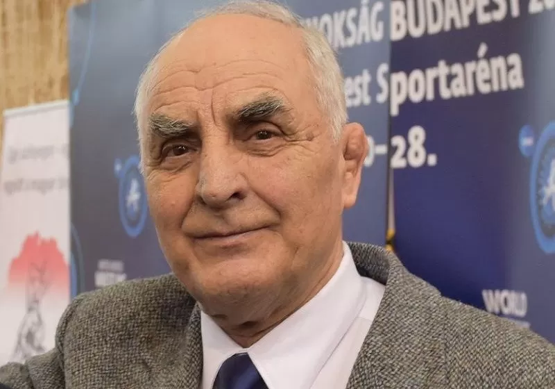 Varga János: látványos birkózásra van szükség