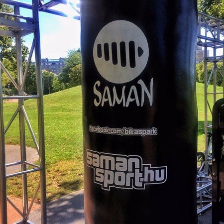 Rólunk írták: Boxzsák sztori a Bikás Parkban