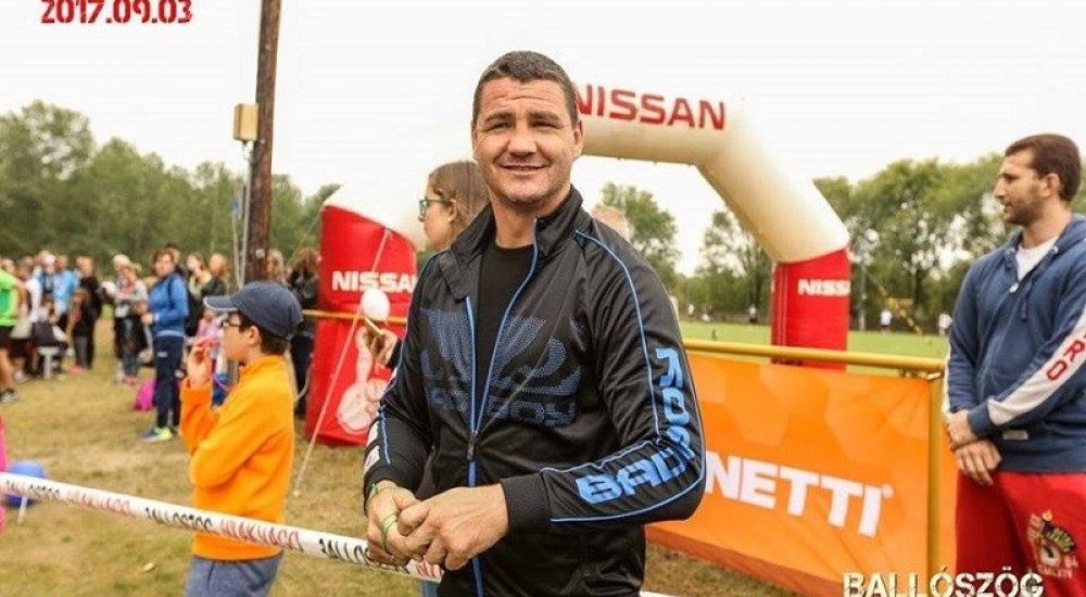 Szellő Imre fegyvert vesz a kezébe