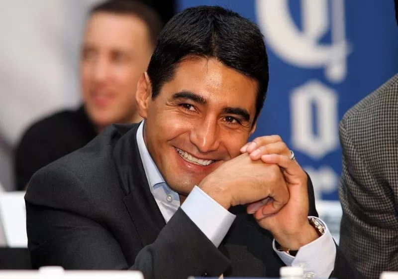 Erik Morales politikus lett