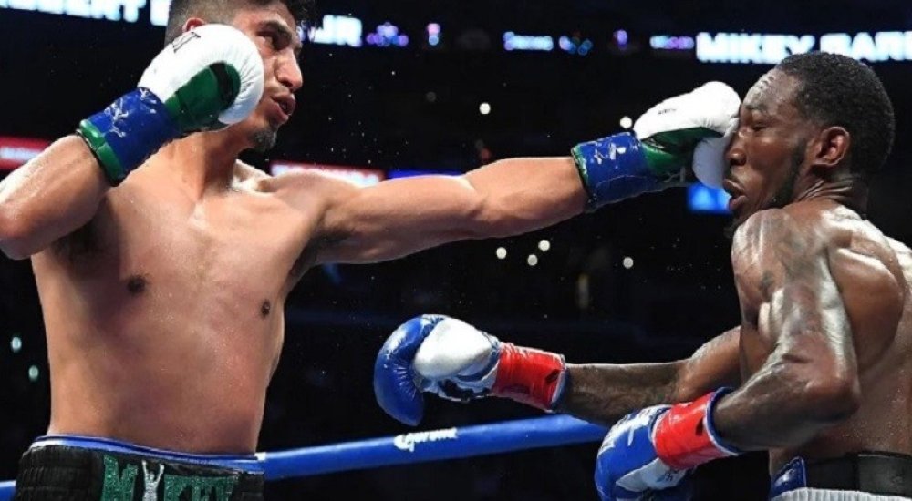 Mikey Garcia nyerte a könnyűsúlyú címegyesítést