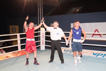 Káté és Bacskai rangadó Saman boxkesztyűben!