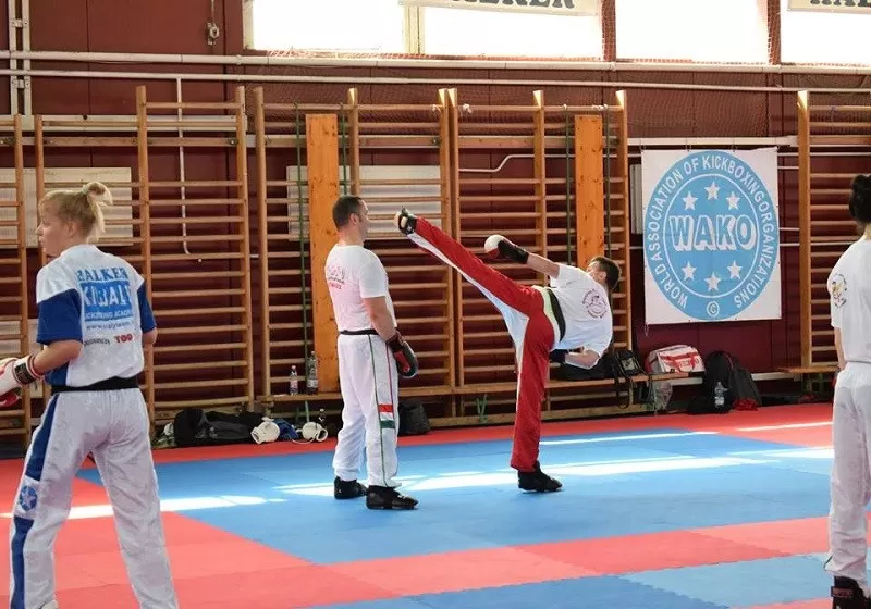 Sikeres Kick-box DAN vizsgák Budapesten