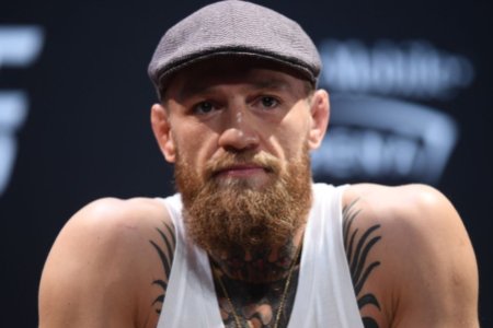 Kocsmában ütött Conor McGregor