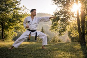 Hatásosak-e a hagyományos harcművészetek? – Realitás, mítoszok és gyakorlati válaszok