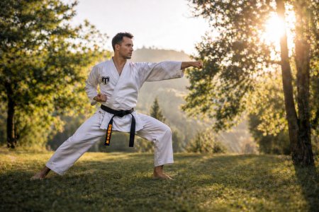 Hatásosak-e a hagyományos harcművészetek? – Realitás, mítoszok és gyakorlati válaszok