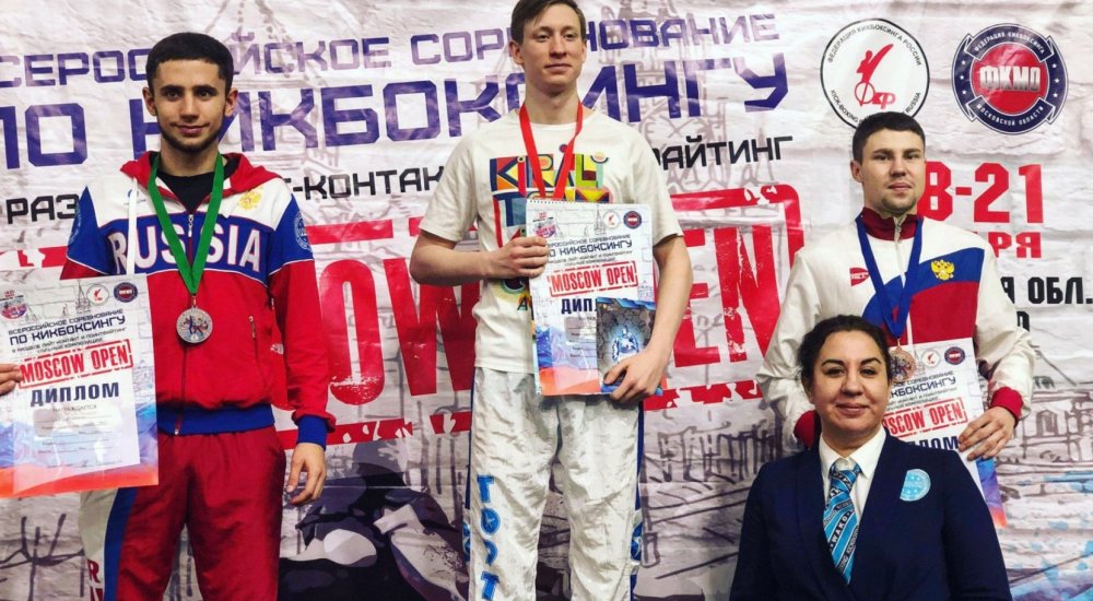 Bevette Moszkvát is a fantasztikus Veres Roland
