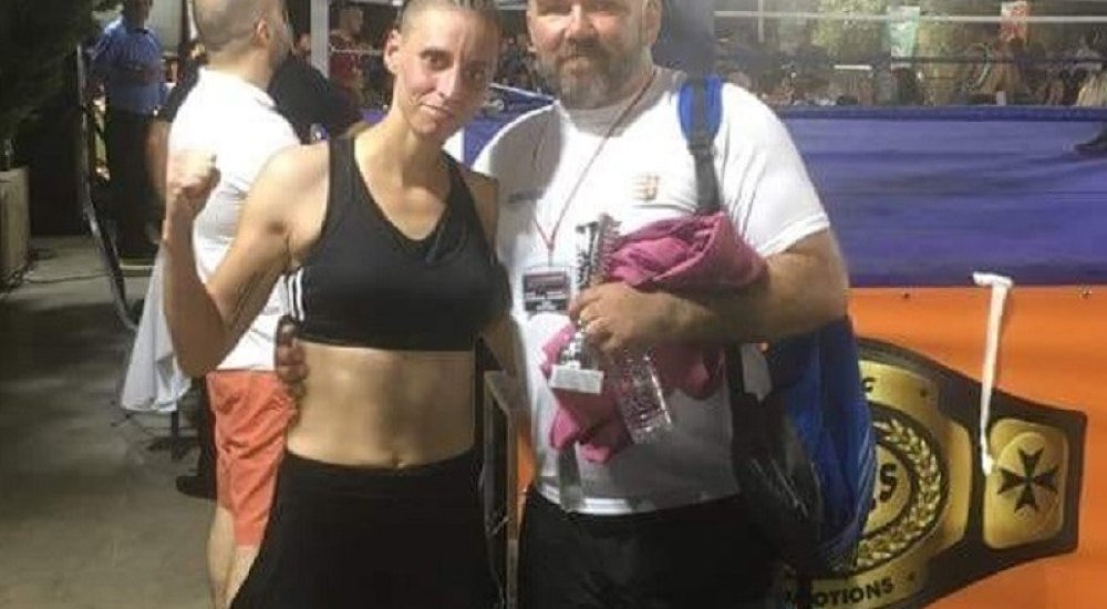 Megnyerte az első külföldi profibokszmeccsét a kick-bokszos lány